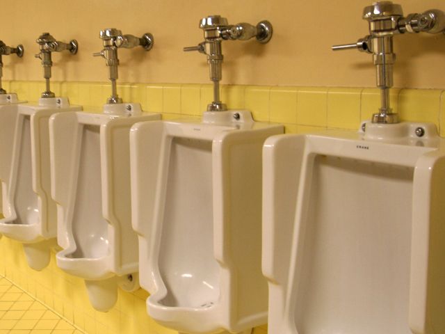 トイレの水漏れ問題を解決する方法